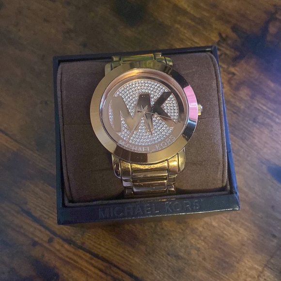 Michael Kors Accessories - Michael Kors Rose Gold Watch